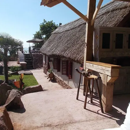 Holiday home 200 Eves Vendeghaz Balatonalmadi