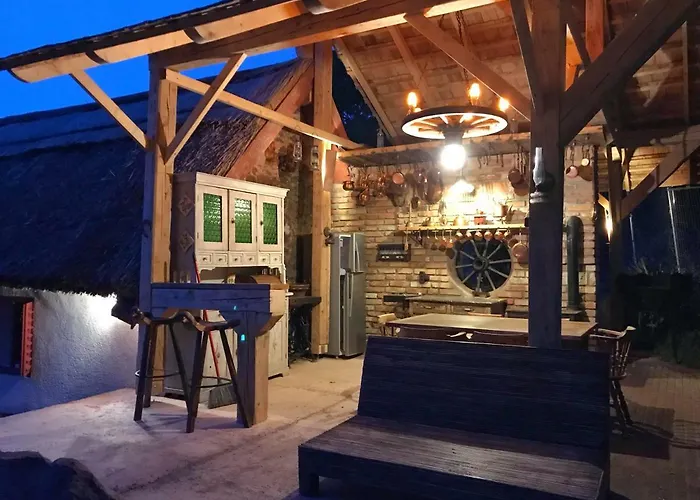 200 Eves Vendeghaz Holiday home