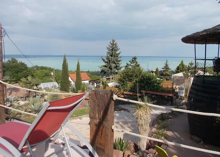200 Eves Vendeghaz Holiday home Balatonalmadi