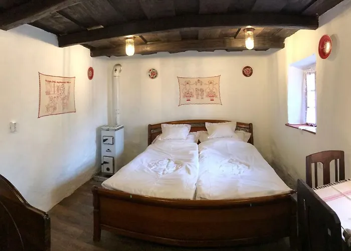 200 Eves Vendeghaz Holiday home Balatonalmadi